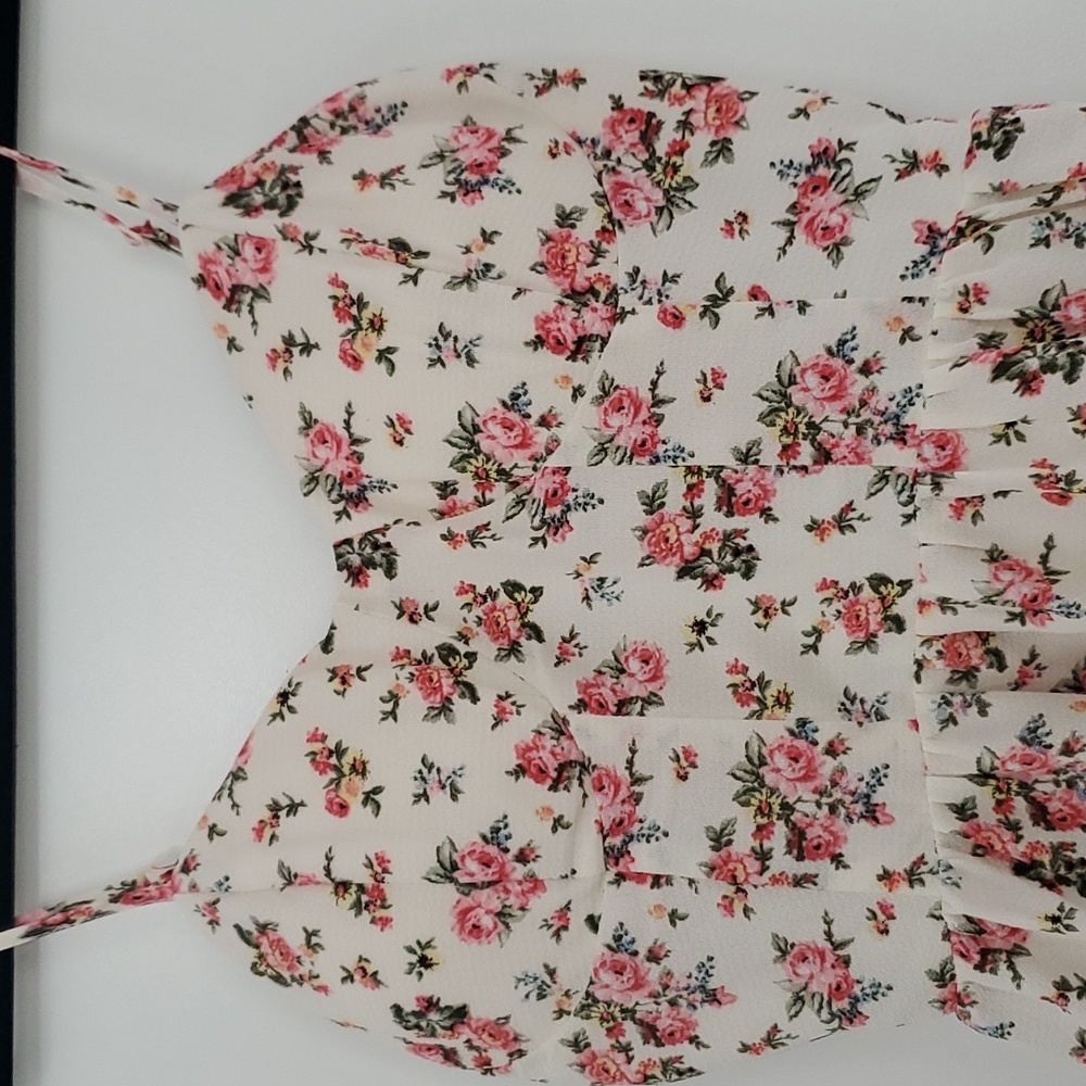 Springing Pink Roses Dress - Picture 2 of 4